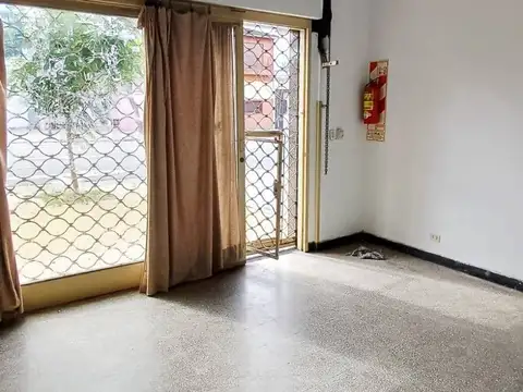 Local en Alquiler 71 años