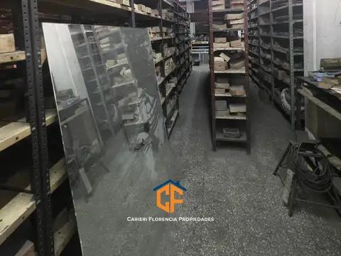 LOCAL A LA VENTA CON NUEVE DEPARTAMENTOS EN SAN MARTIN