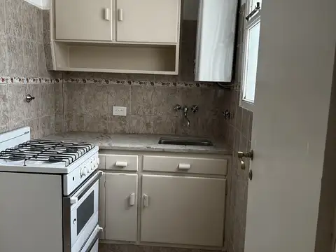 Departamento en Alquiler en Recoleta, $ 680.000