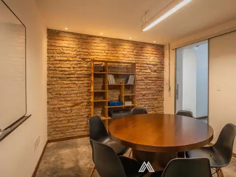Venta depósito oficinas y local comercial Pocitos