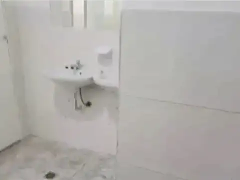 Galpon en Venta en San Nicolás, USD 360.000
