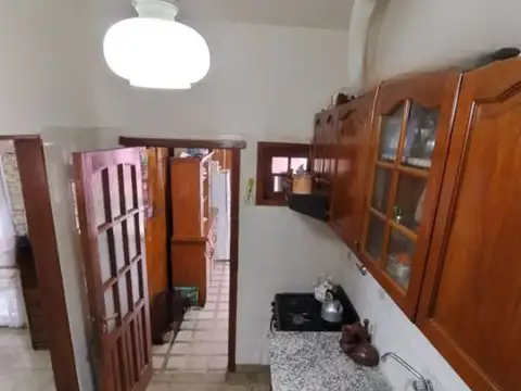 Casa 4 ambientes con 1 baño