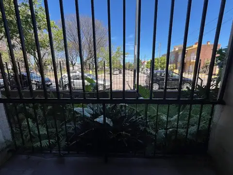 Depto Tipo Casa en Venta en Liniers, USD 79.000