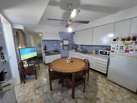 Departamento 4 ambientes con 2 baños