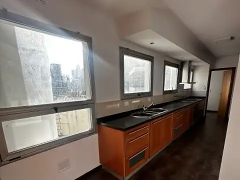 Departamento en Alquiler de 4 dormitorios