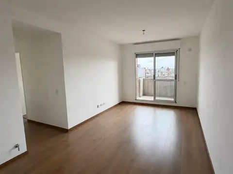 Departamento en Alquiler en República De La Sexta, $ 790.000