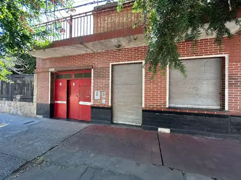 VENTA CASA A REFACCIONAR, CON LOCAL