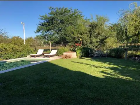 Casa 6 ambientes con 3 baños