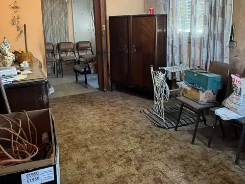 Casa 4 ambientes con 1 baño