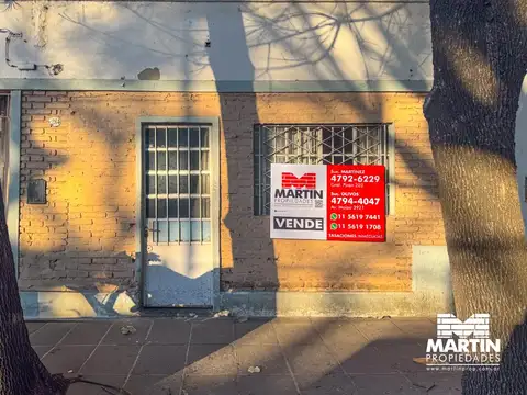 Inmueble en Venta en Florida Compuesto de 6 Departamentos y 2 Locales