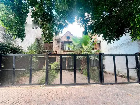 Hermoso Duplex muy cerca estación Castelar