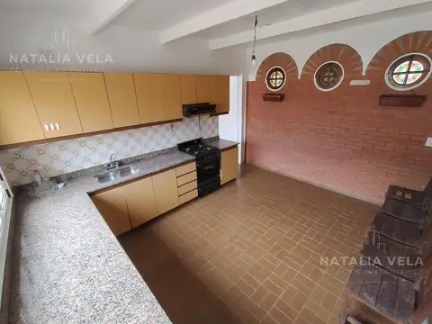 Depto Tipo Casa en Venta en Flores, USD 248.000