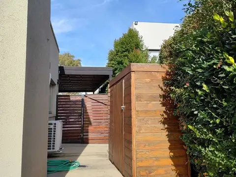 Casa en Venta en Pilar del Este - Santa Elena, USD 200.000