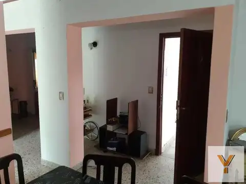 De la Barca e/ 7 y Alonso