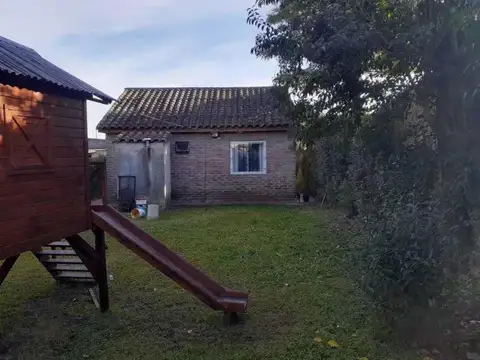 Casa 6 ambientes con 3 baños