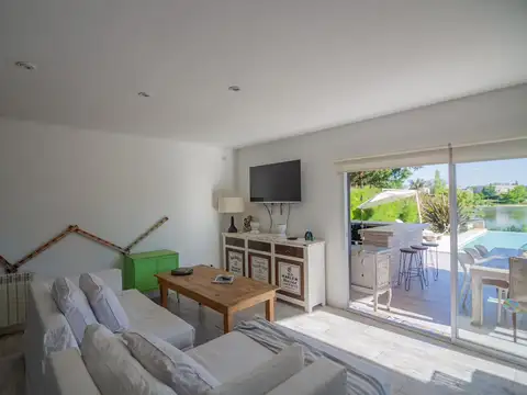 Casa en Alquiler Temporal en Villanueva, USD 5.500