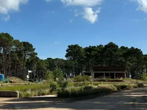 Terreno en Venta en Pinamar, USD 120.000