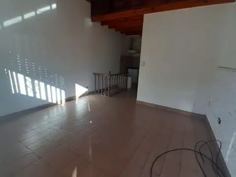 Depto Tipo Casa en Venta de 1 dormitorio