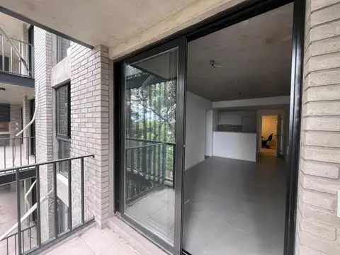 Juan José Paso 770 , Piso 4