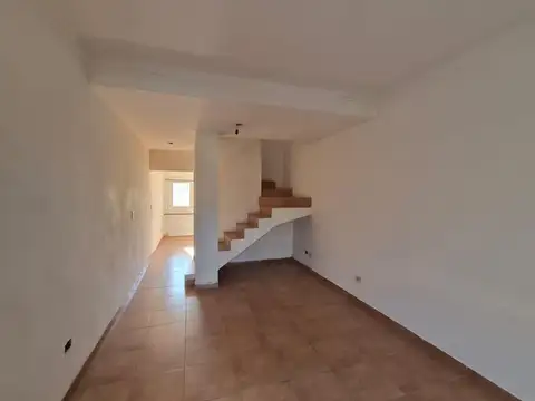 Casa en Alquiler en José Clemente Paz, $ 700.000