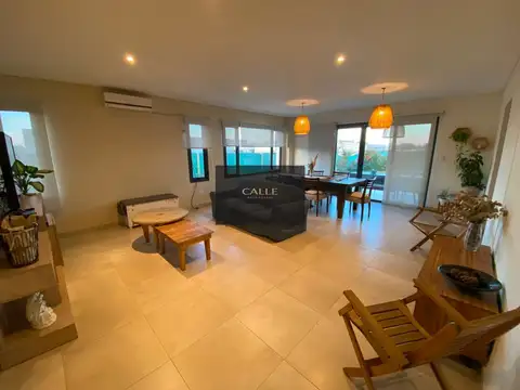 Casa en Alquiler de 4 dormitorios