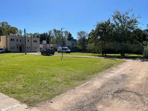 Terreno en venta - 695Mts2 - Villa Elisa