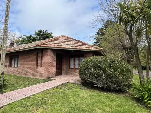 VENTA CASA 4 AMBIENTES LAS MARGARITAS