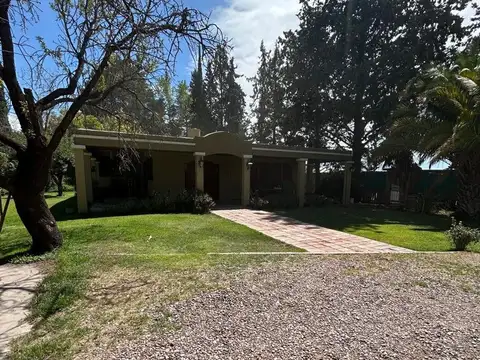 Casa en venta Lunlunta Maipú ideal reuniones