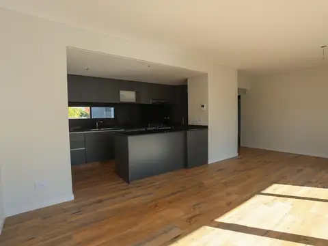 Departamento en Venta en Parque Chacabuco, USD 324.500