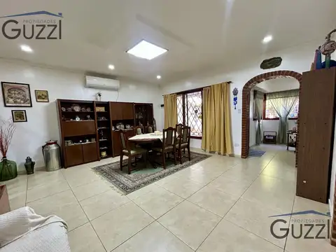 Casa en Venta en Villa Adelina, USD 160.000