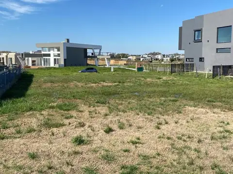 Lote en barrio  San Sebastian AREA 1
