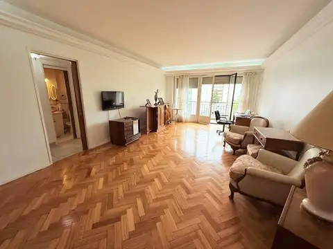 VENTA  SEMIPISO  5 AMB  C / DEP  - VISTA ABIERTA  -FRENTE-FLORES - PERMUTA