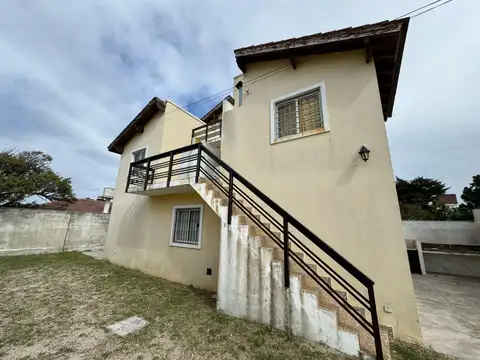 Depto Tipo Casa en Venta de 3 ambientes