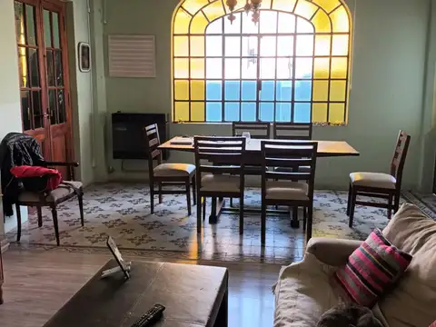 CASA EN VENTA EN PERGAMINO CON PILETA