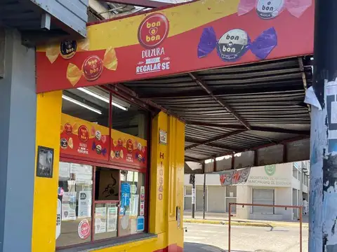 Casa en venta y locales comerciales en ensenada centro