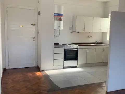 Ensenada 200, Piso 3