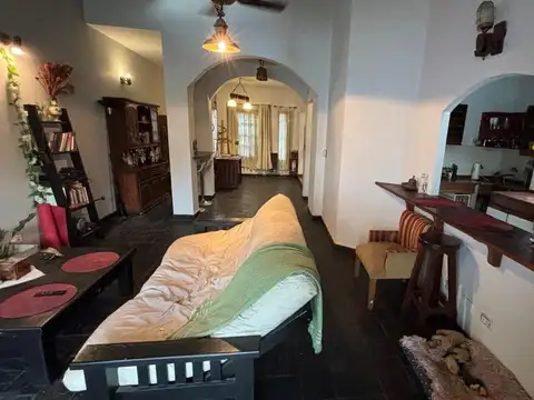 Casa 6 ambientes con 3 baños