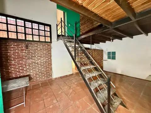 Depto Tipo Casa en Venta 60 años