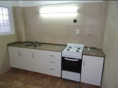 Departamento 3 ambientes con 1 baño