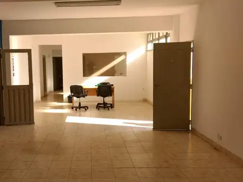 Galpon en Alquiler en Grand Bourg, $ 100