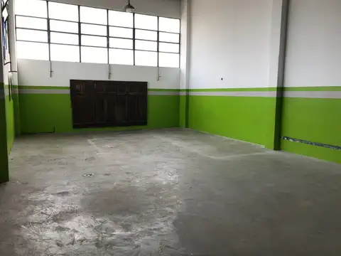 Galpon en Venta 10  mts Frente