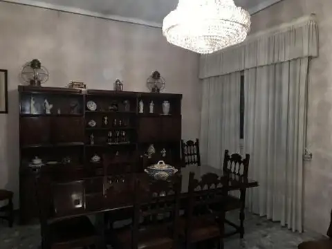 Depto Tipo Casa en Venta con 1