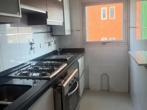 Av. Martin Garcia 600, Piso 5