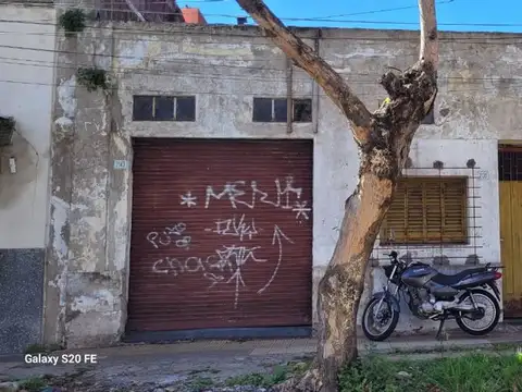 PH CON LOCAL A LA CALLE A REFACCIONAR