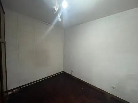 Depto Tipo Casa 2 ambientes con 1 baño