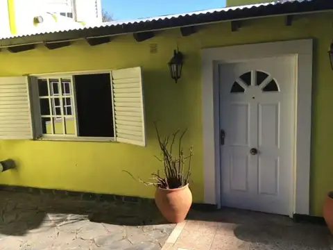 Casa 7 ambientes con 3 baños
