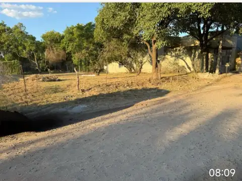 Importante Lote 447  m². 12 metros de frente.