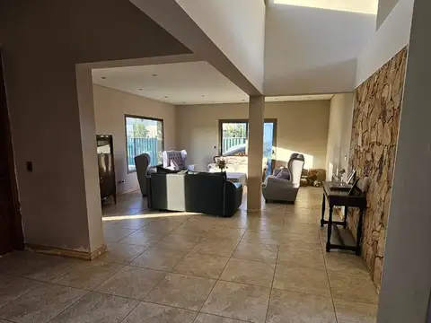 Casa en venta en VILLA ATILIA LUJAN DE CUYO