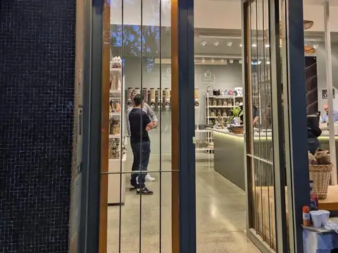 Fondo Comercio en Venta A Estrenar