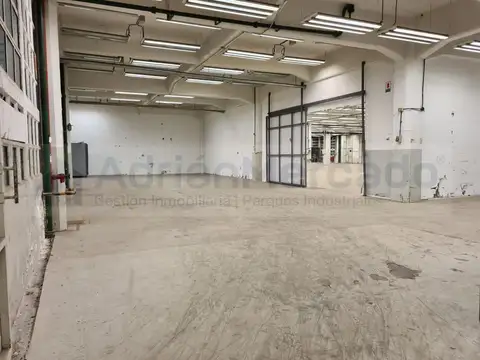 Galpon en Alquiler en Valentin Alsina, USD 55.000